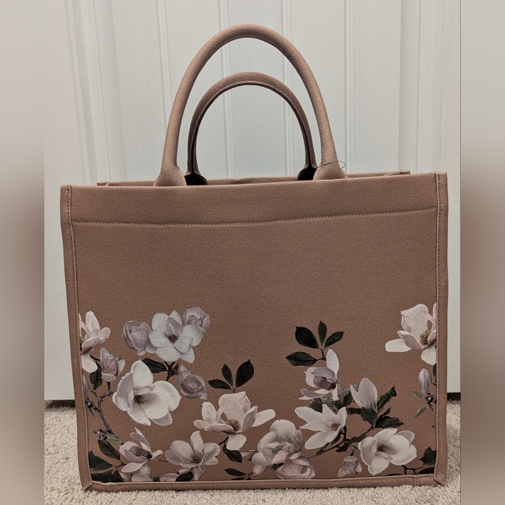 Express Boarder Printed Tan Tote